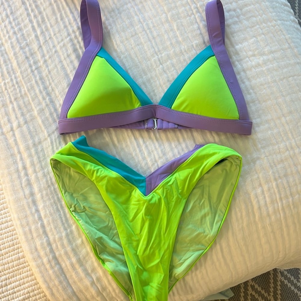 ONE ONE swimsuit size S normal/full cut bottom and top